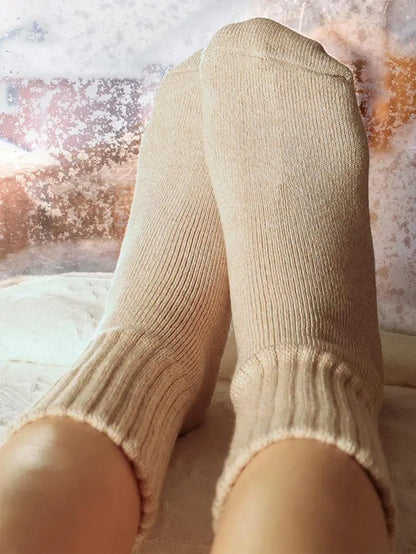 Women's Mid-Calf Knit Socks Soft Cozy Warm Everyday Socks for Fall and Winter
