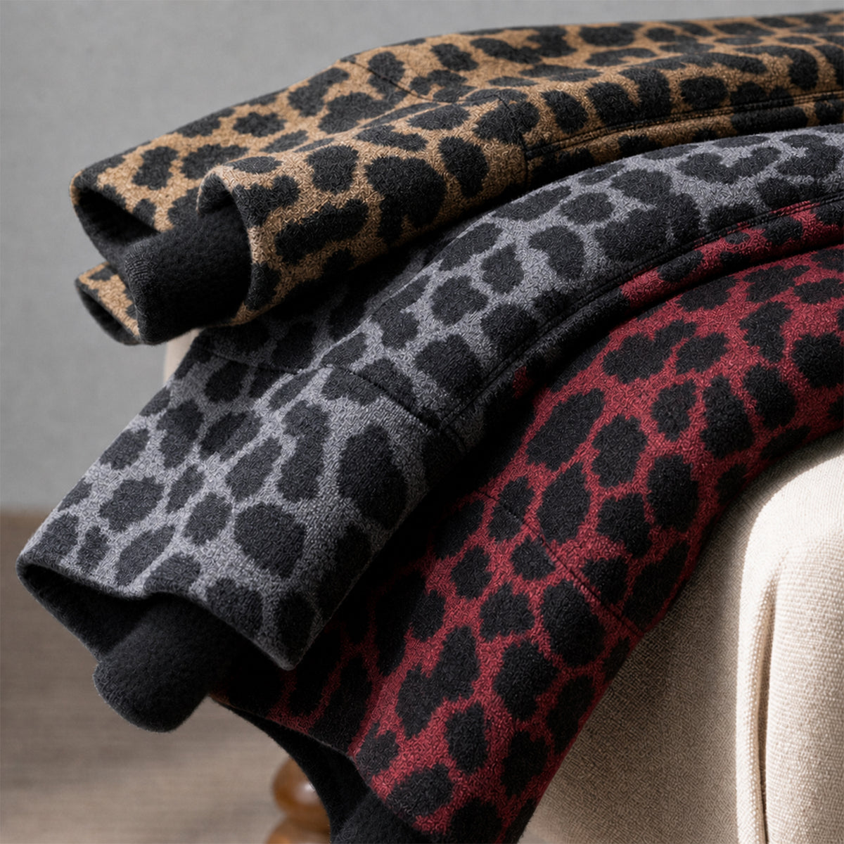 Women's Reversible Leopard Print Fleece-Lined Leggings – High-Waisted Warm Stretch Pants for Fall & Winter
