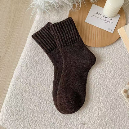 Women's Mid-Calf Knit Socks Soft Cozy Warm Everyday Socks for Fall and Winter